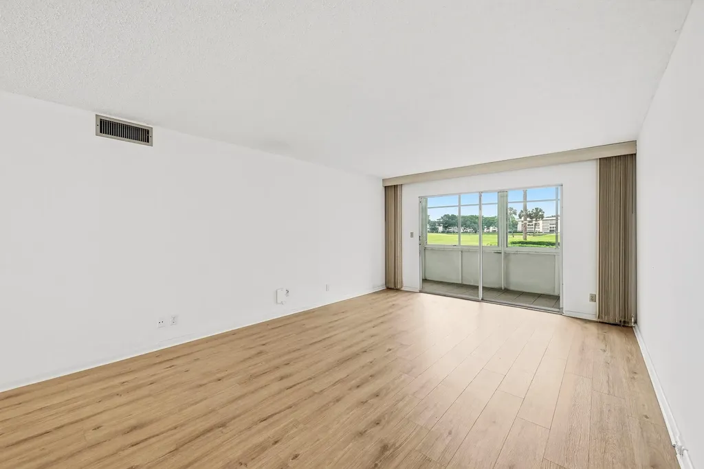 3004 Portofino Isle Coconut Creek FL 33066