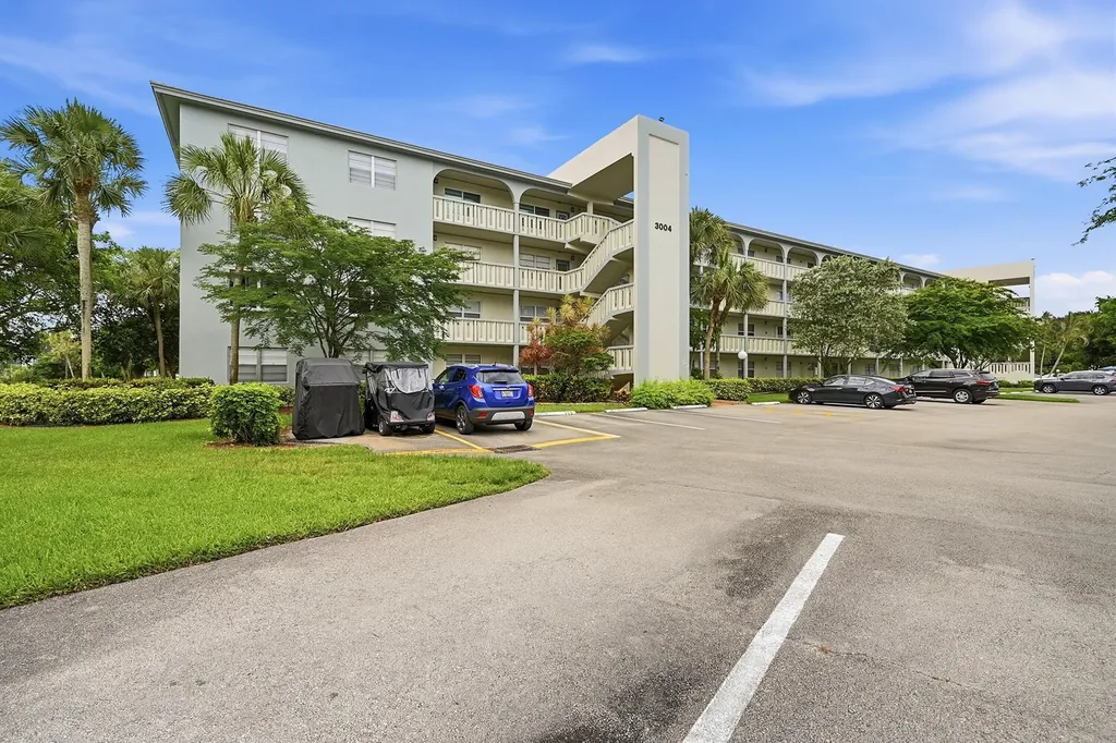 3004 Portofino Isle Coconut Creek FL 33066