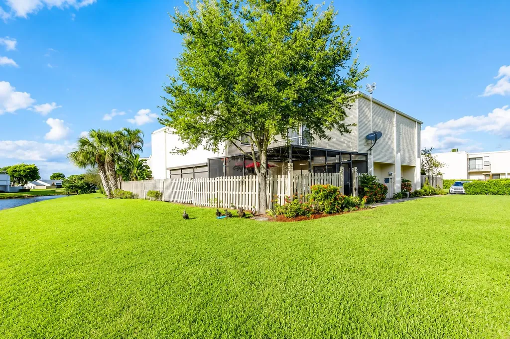 1608 Shaker Circle Wellington FL 33414