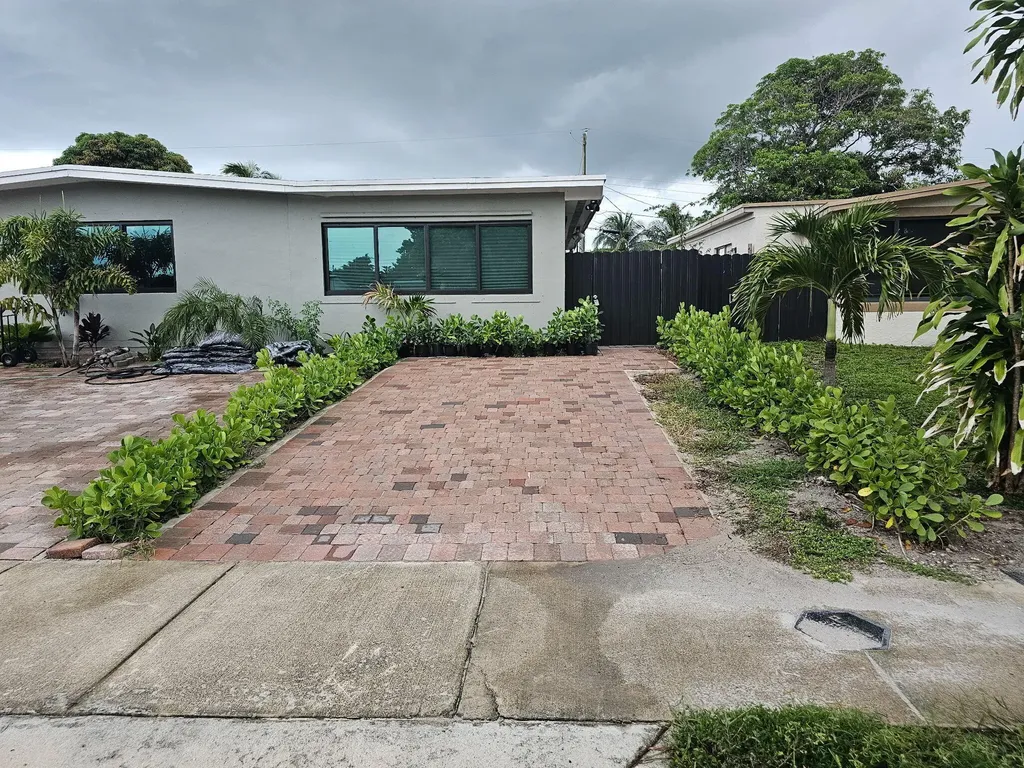 1330 NE 41st Drive Pompano Beach FL 33064