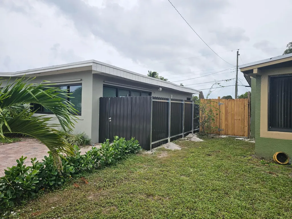 1330 NE 41st Drive Pompano Beach FL 33064