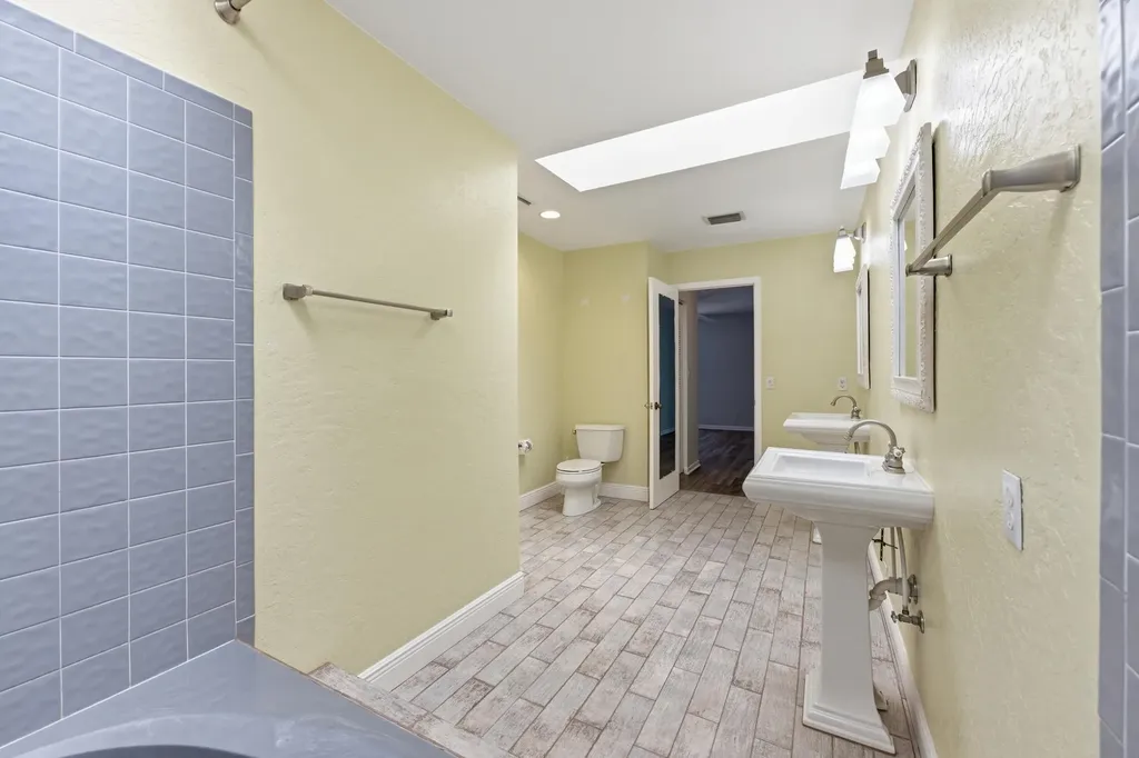 660 Deer Creek Edgewater Drive Deerfield Beach FL 33442