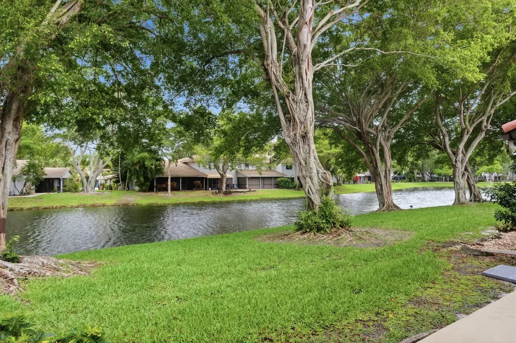 660 Deer Creek Edgewater Drive Deerfield Beach FL 33442