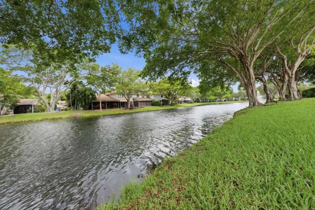 660 Deer Creek Edgewater Drive Deerfield Beach FL 33442