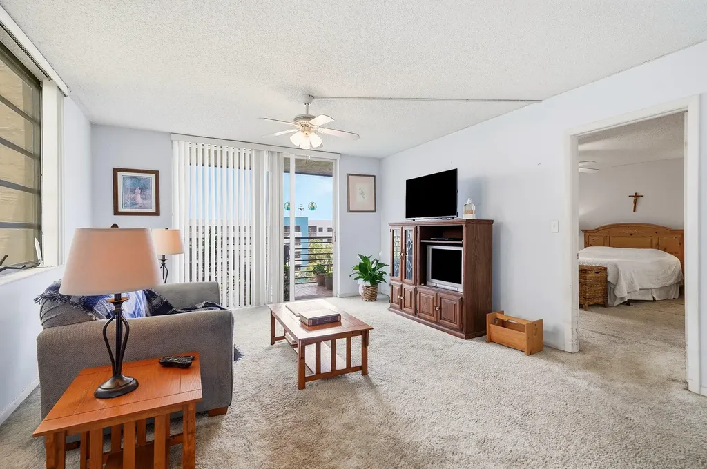 901 Colony Point Circle Pembroke Pines FL 33026