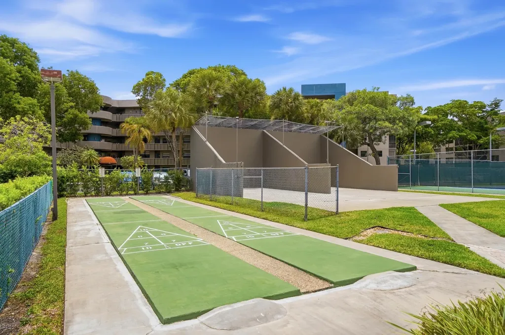 901 Colony Point Circle Pembroke Pines FL 33026