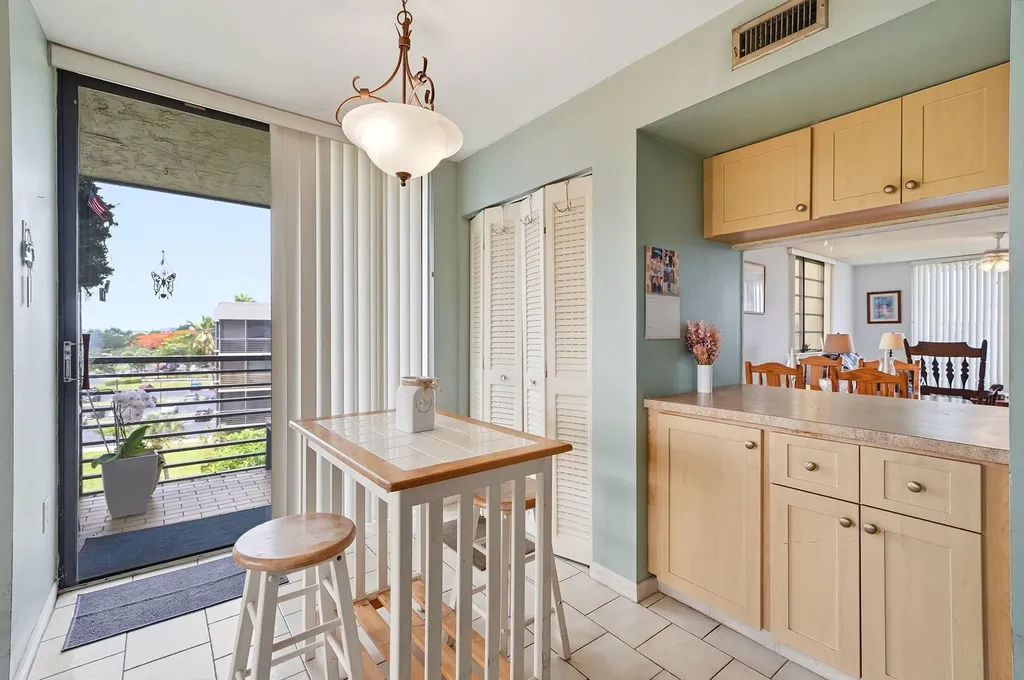 901 Colony Point Circle Pembroke Pines FL 33026
