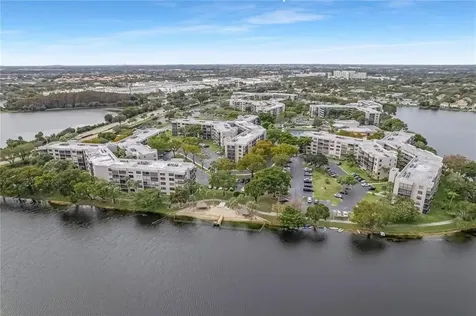 901 Colony Point Circle Pembroke Pines FL 33026