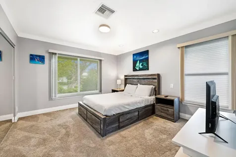 2417 SE 19th Place Fort Lauderdale FL 33316