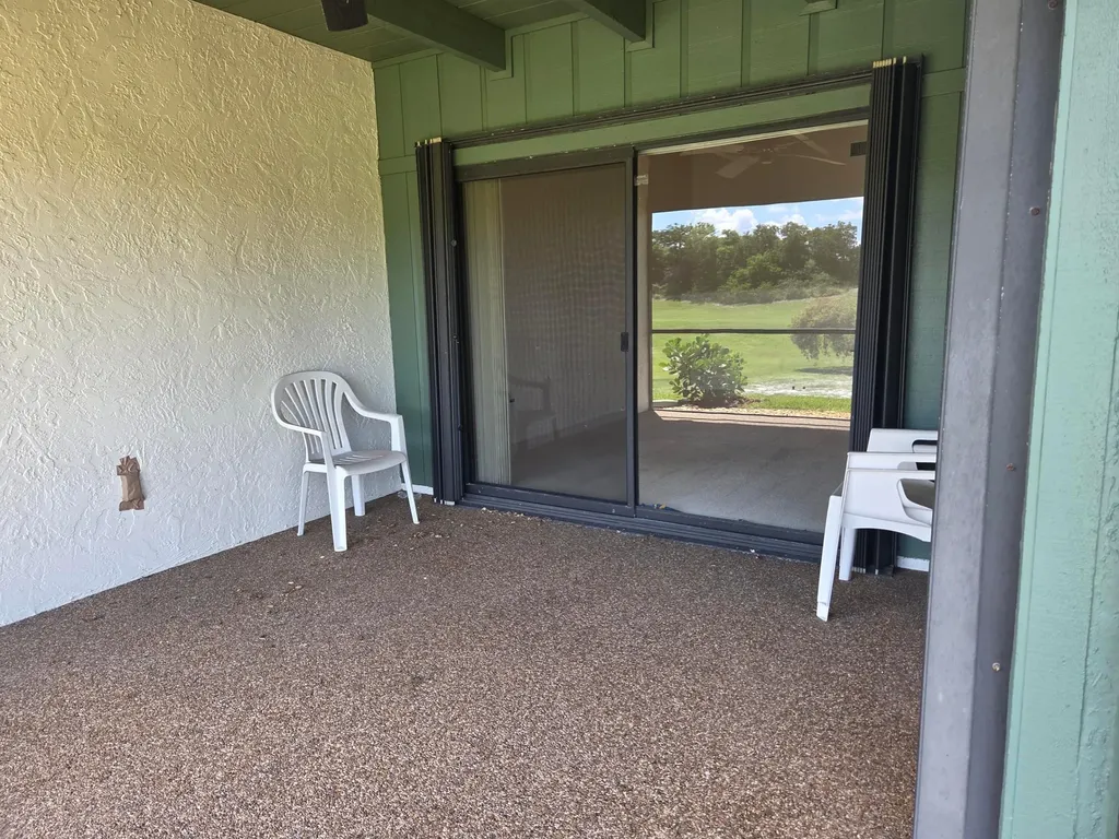 6856 SE Bunker Hill Drive Hobe Sound FL 33455
