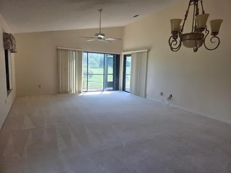 6856 SE Bunker Hill Drive Hobe Sound FL 33455