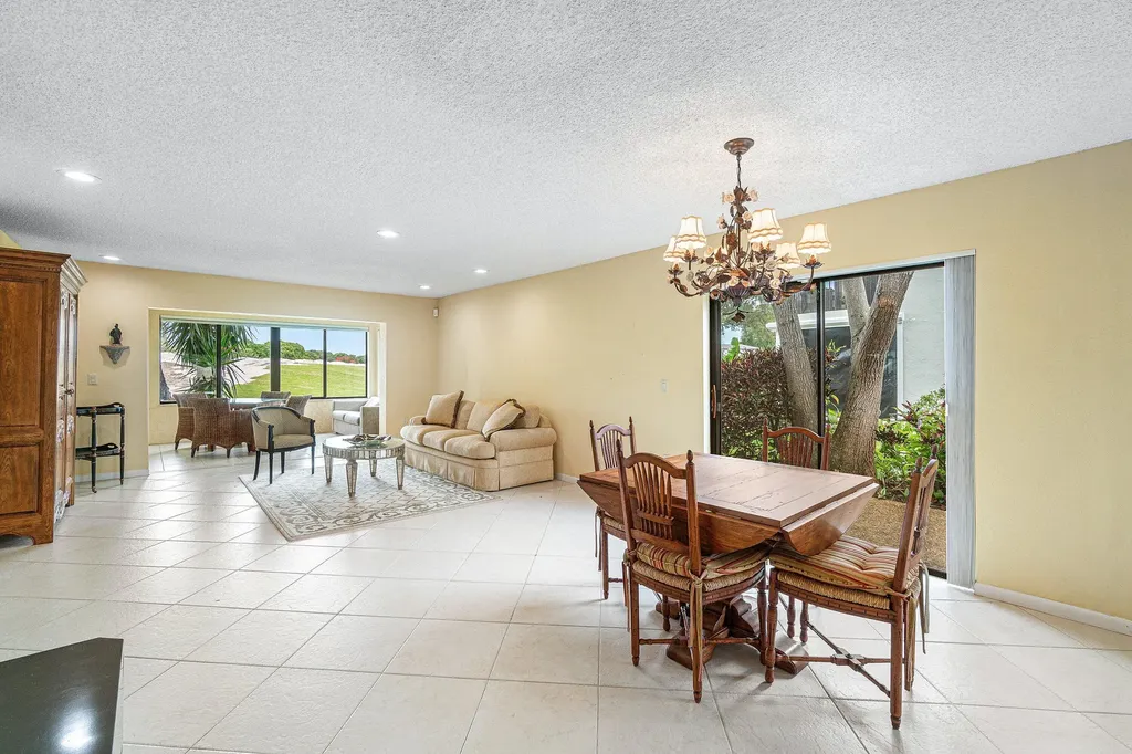 21 Southport Lane Boynton Beach FL 33436