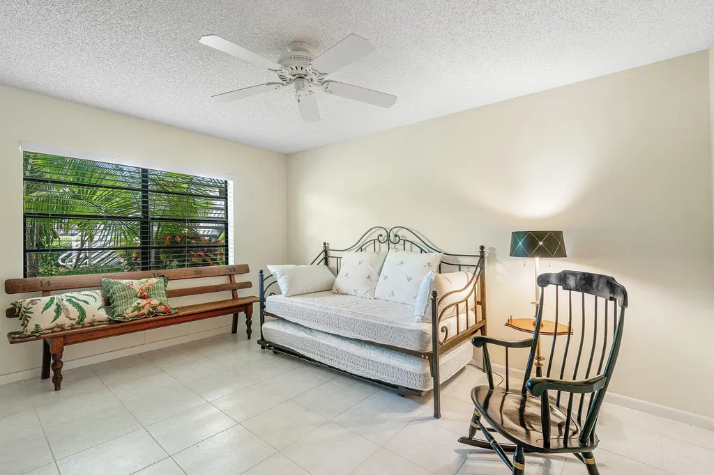 21 Southport Lane Boynton Beach FL 33436