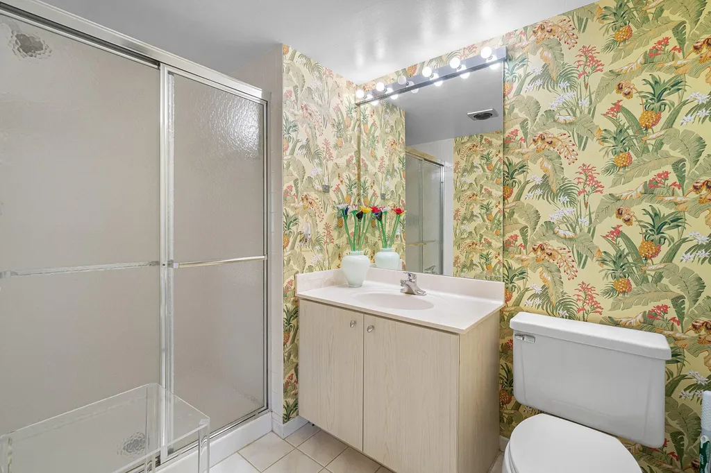 21 Southport Lane Boynton Beach FL 33436
