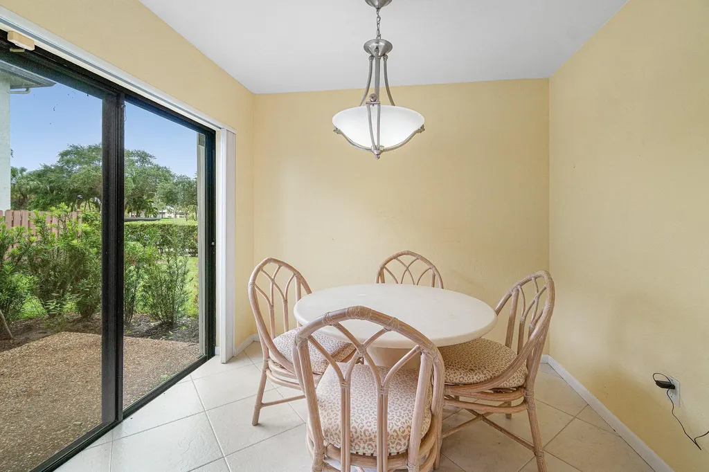 21 Southport Lane Boynton Beach FL 33436
