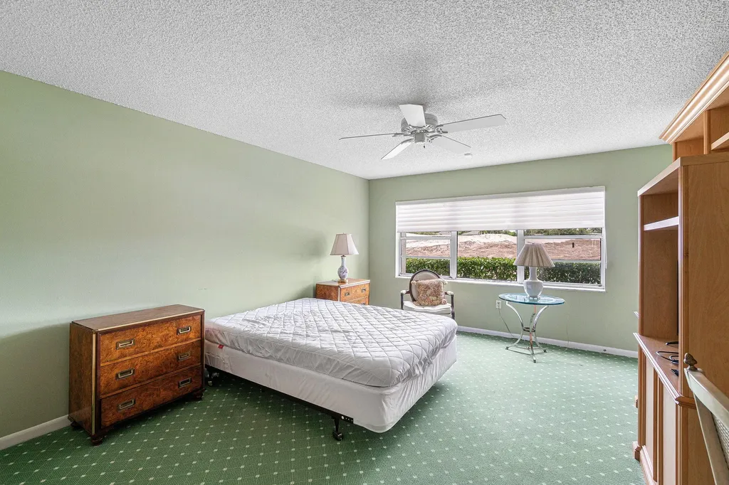 21 Southport Lane Boynton Beach FL 33436