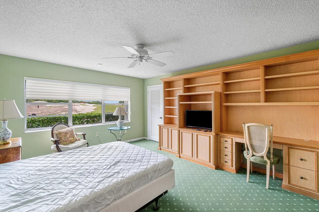 21 Southport Lane Boynton Beach FL 33436
