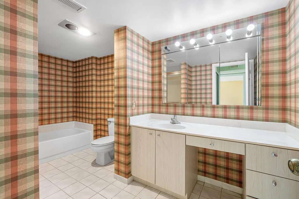 21 Southport Lane Boynton Beach FL 33436