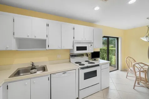 21 Southport Lane Boynton Beach FL 33436