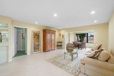 21 Southport Lane Boynton Beach FL 33436