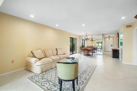 21 Southport Lane Boynton Beach FL 33436