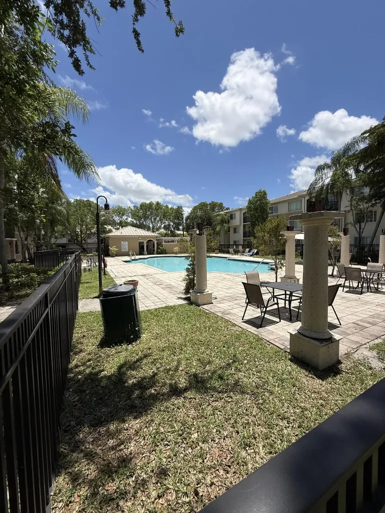 500 N Crestwood Court Court N Royal Palm Beach FL 33411