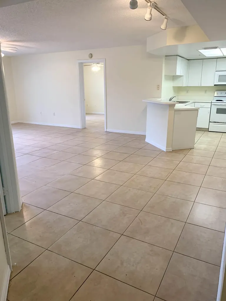 500 N Crestwood Court Court N Royal Palm Beach FL 33411