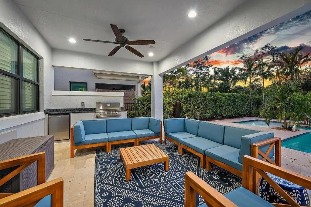 13526 Artisan Circle Palm Beach Gardens FL 33418