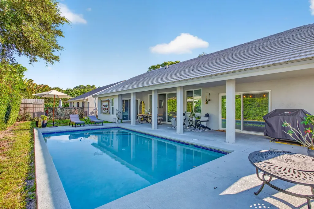 5120 NW 43rd Terrace Coconut Creek FL 33073