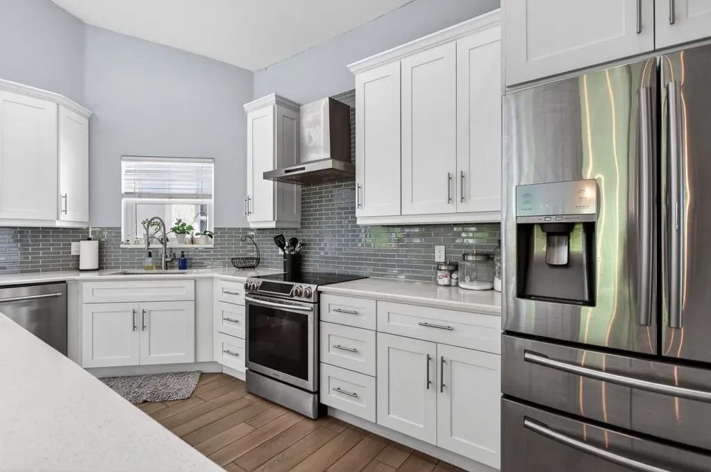 5120 NW 43rd Terrace Coconut Creek FL 33073