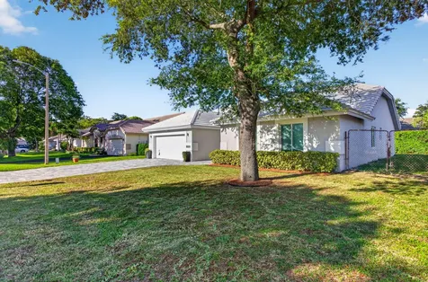 5120 NW 43rd Terrace Coconut Creek FL 33073