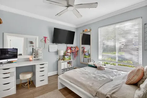 5120 NW 43rd Terrace Coconut Creek FL 33073