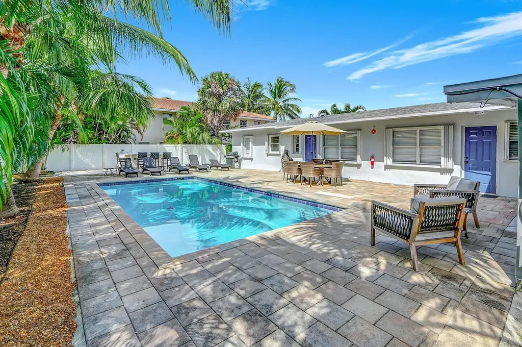 2740 NE 30th Place Fort Lauderdale FL 33306