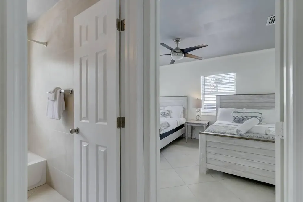 2740 NE 30th Place Fort Lauderdale FL 33306