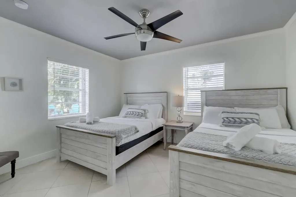 2740 NE 30th Place Fort Lauderdale FL 33306