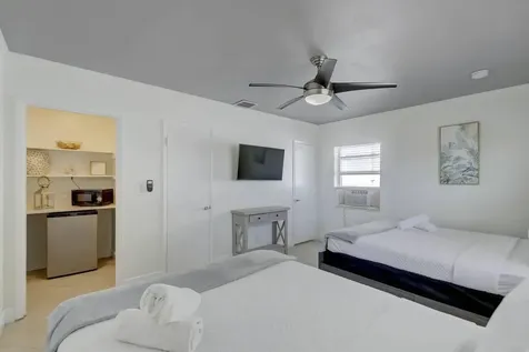 2740 NE 30th Place Fort Lauderdale FL 33306