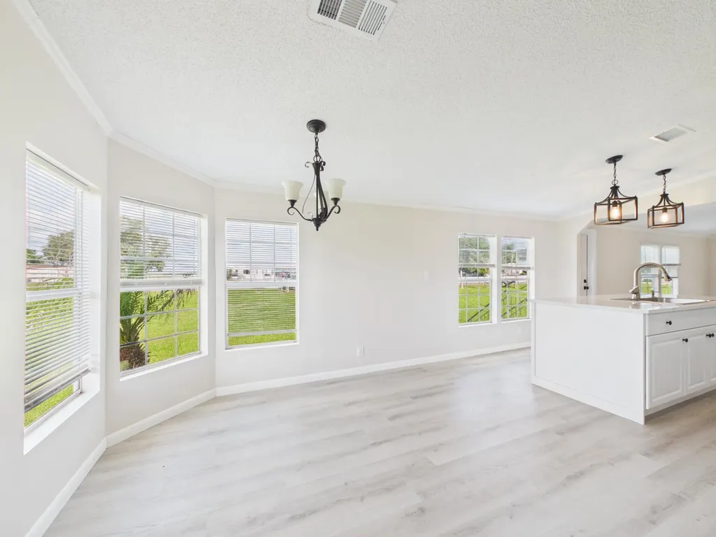 17090 NW 38th Avenue Okeechobee FL 34972