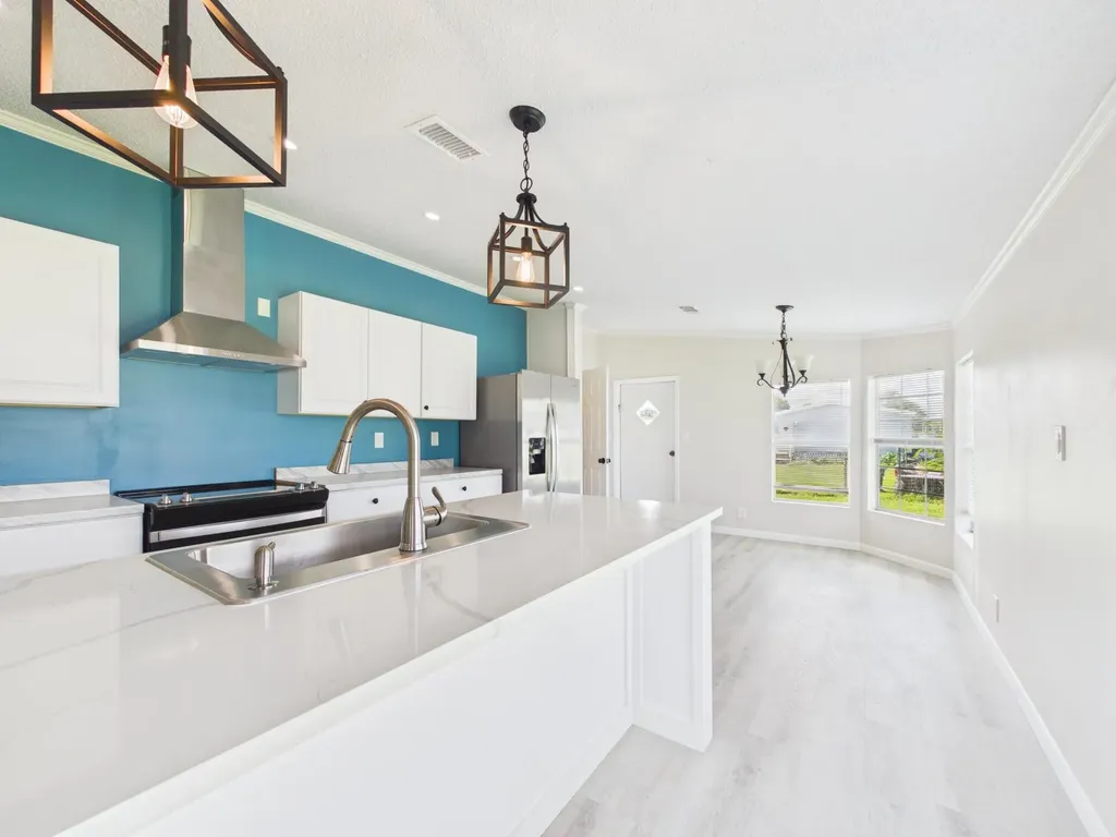 17090 NW 38th Avenue Okeechobee FL 34972