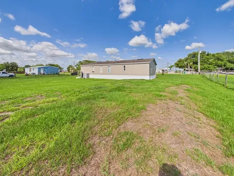 17090 NW 38th Avenue Okeechobee FL 34972