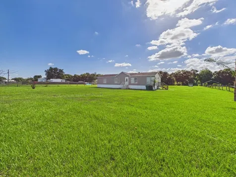 17090 NW 38th Avenue Okeechobee FL 34972