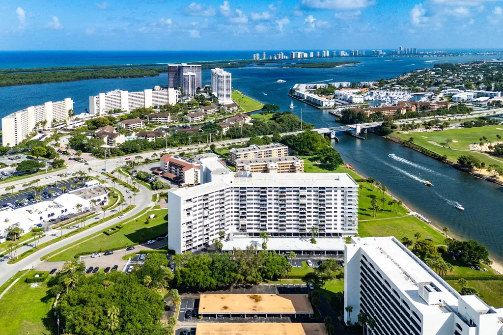 336 Golfview Road North Palm Beach FL 33408