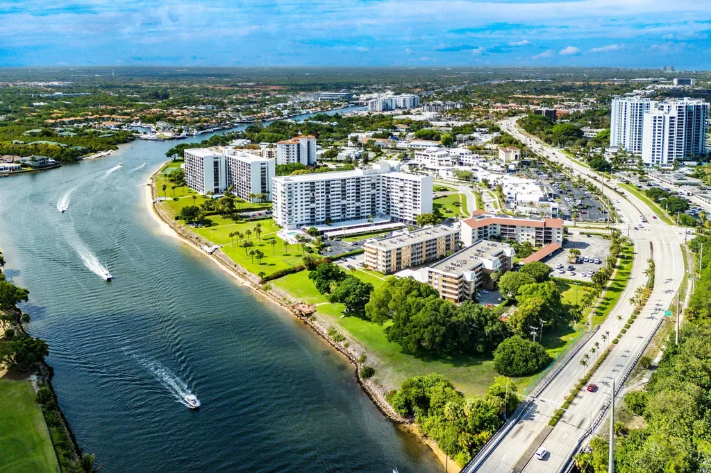 336 Golfview Road North Palm Beach FL 33408