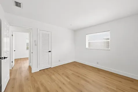 8410 NW 59th Place Tamarac FL 33321
