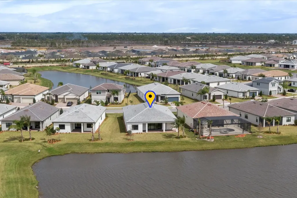 818 SE Courances Drive Port St Lucie FL 34984