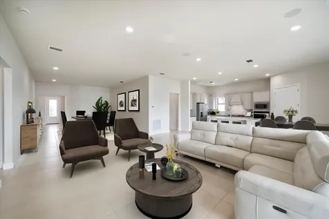 818 SE Courances Drive Port St Lucie FL 34984