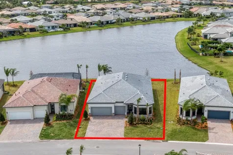818 SE Courances Drive Port St Lucie FL 34984
