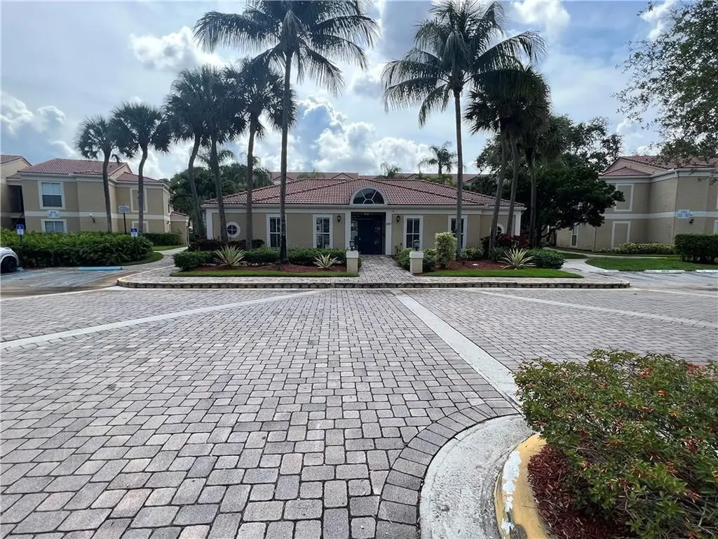875 Riverside Drive Coral Springs FL 33071