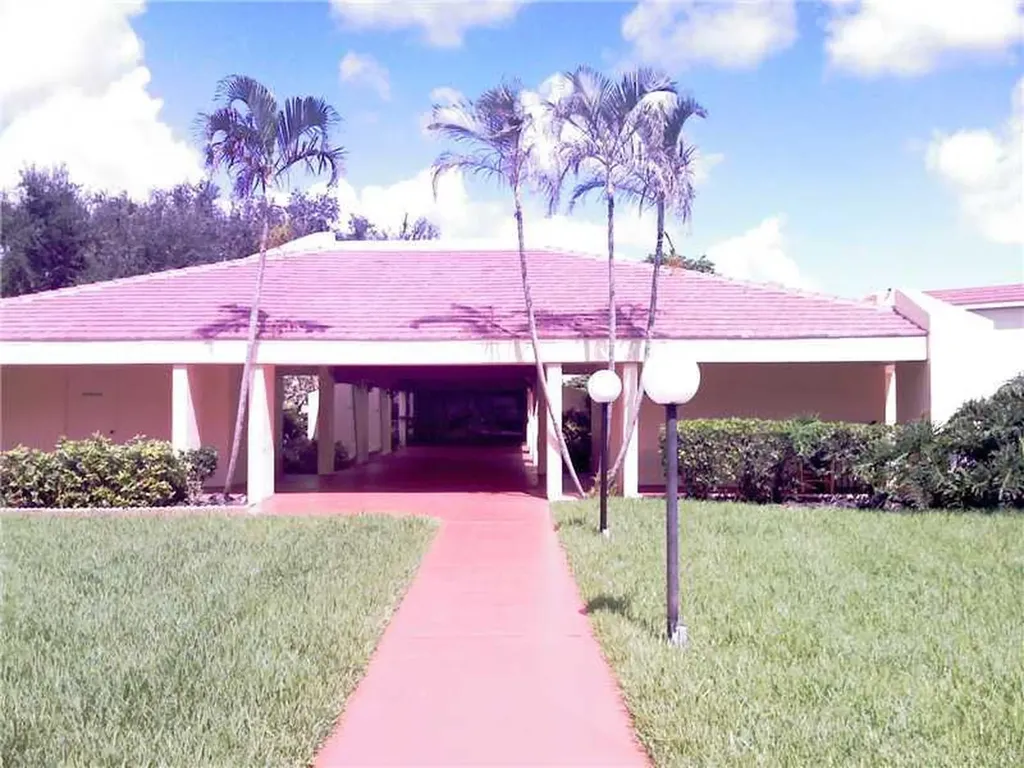 6729 Coral Lake Drive Margate FL 33063