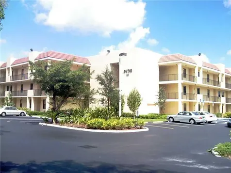 6729 Coral Lake Drive Margate FL 33063