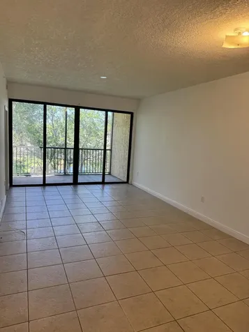 6729 Coral Lake Drive Margate FL 33063